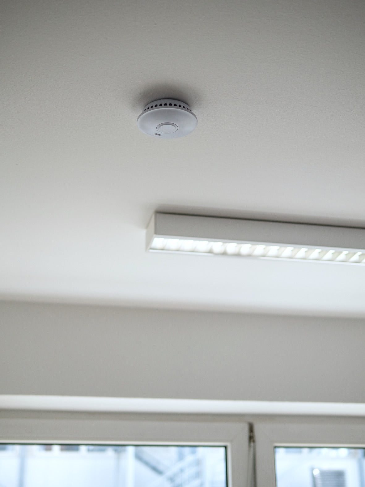 Brennenstuhl RM L 3101 Smoke Alarm with Long-Life Lithium Battery